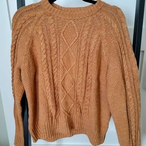 Gap crewneck sweater